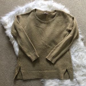 Banana sweater with side zip